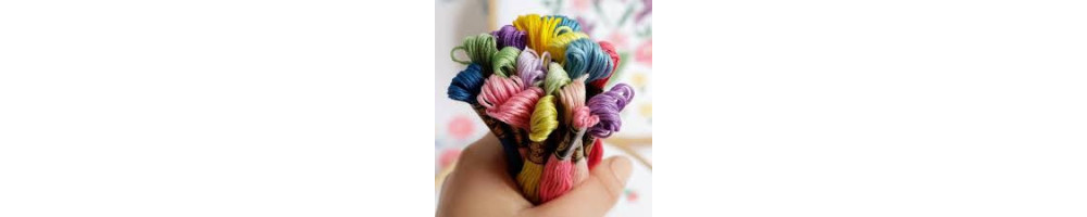 Il Mouliné è un filo di cotone composto da 6 capi separabili